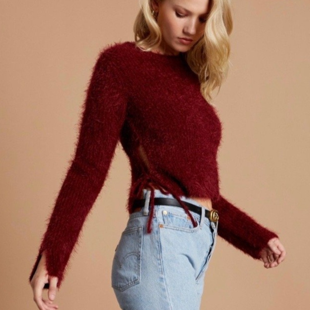 KIMMIE FUZZY SWEATER - WINE